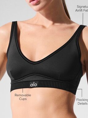 Alo Airlift Line Up Bra in Black. Size Large.
